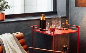 Mint House At 70 Pine